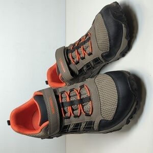 Merrell Moab low Voyager unisex /big kids sneakers 6.5(W) EU 37.5